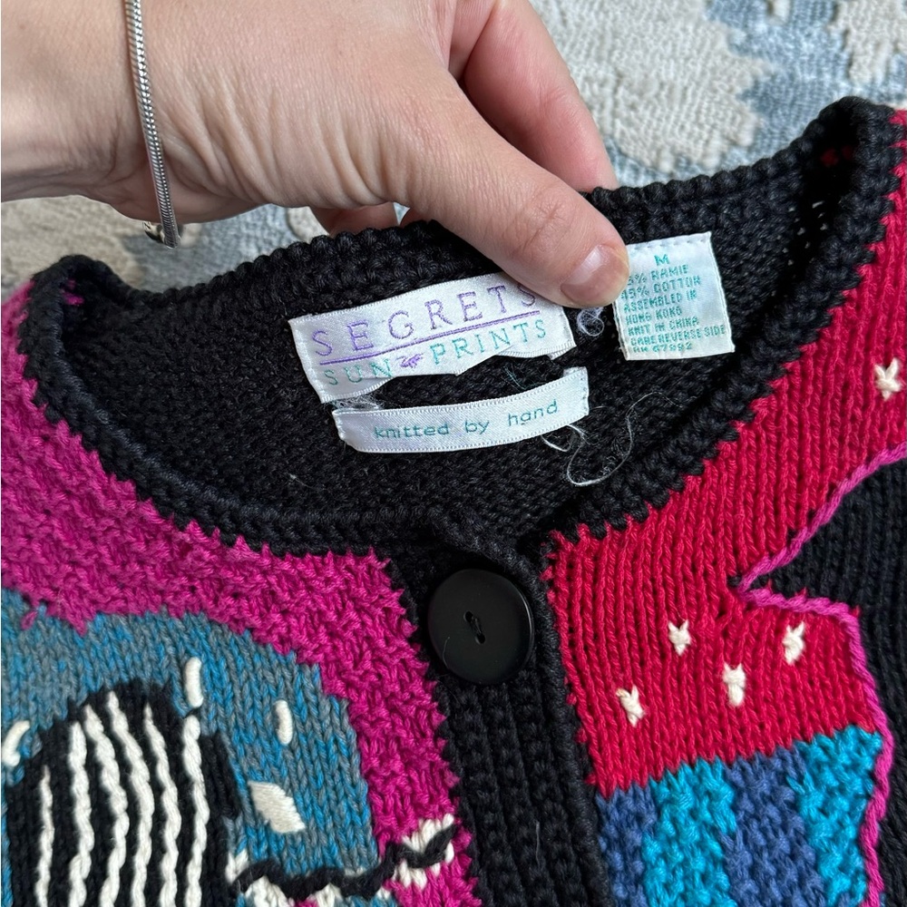 Colorful Animal Motif Button-Front Cardigan Sweater - Multicolor - Picture 6 of 9